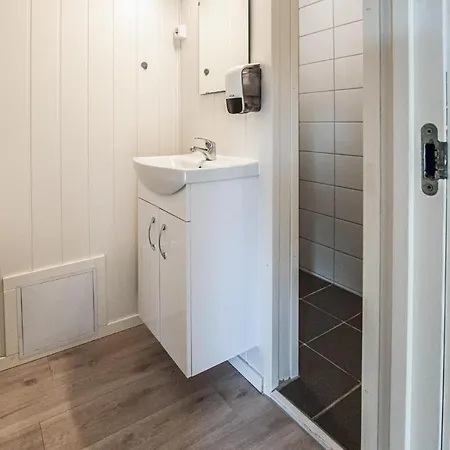 2 Bedroom Lovely In Atna *